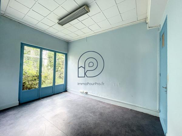 Rdc pour profession libérale : 2 lots de 136 m2 et 163 m2