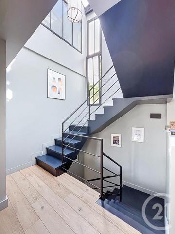 Appartement F6 à vendre  6 pièces - 142 m2 PARIS - 75020
