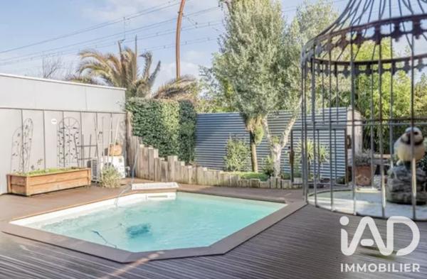 Maison à vendre 6 pièces 130 m² Mérignac