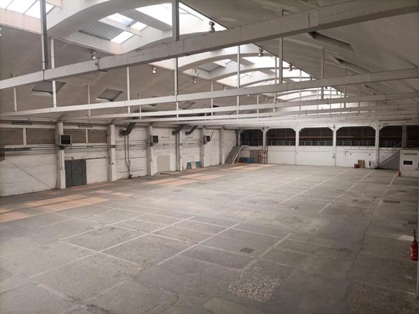 Immobilier La Courneuve (93120) – Entrepôt 4400m2 – 36 833 €