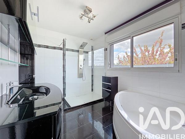 Maison à vendre 6 pièces 170 m² Oissel