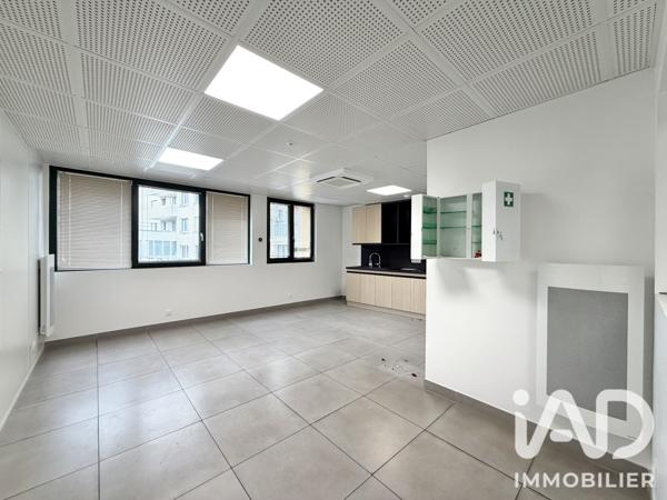Immeuble à vendre 1 131 m² Paris 19