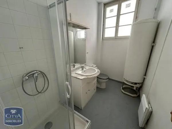 Appartement à louer 2 pièces 55m² Bergerac (24100)
