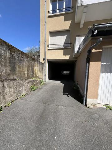 Parking / Box à louer à Rodez (12000)