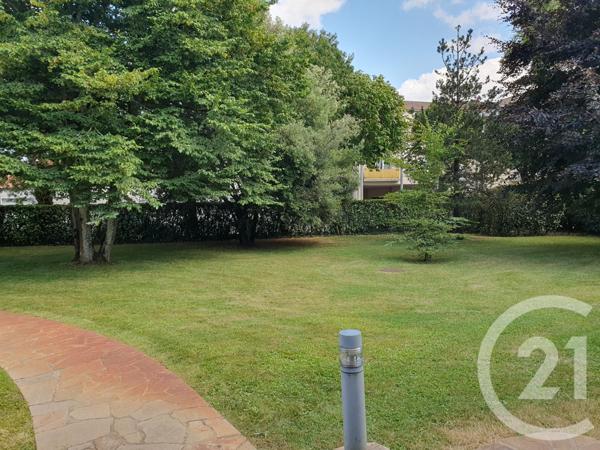 Maison à vendre  10 pièces - 325 m2 CHALLANS - 85