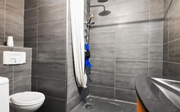 Appartement à vendre    1 pièce • 31,20 m2 Nice