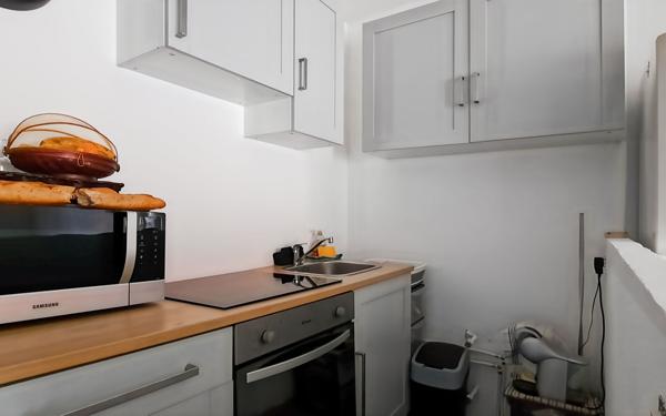 Appartement à vendre    1 pièce • 31,20 m2 Nice