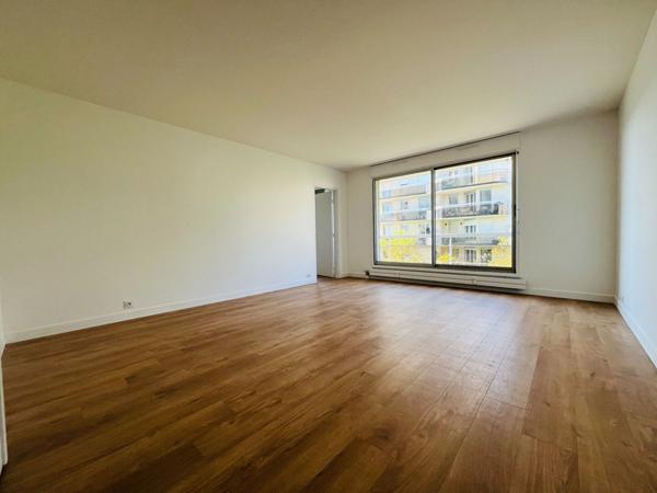 Appartement Courbevoie 4 pièce(s) 95.79 m2