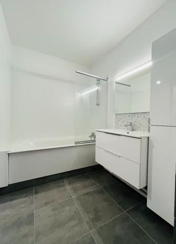 Appartement Courbevoie 4 pièce(s) 95.79 m2