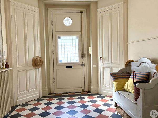 Magnifique maison de caractère avec cour