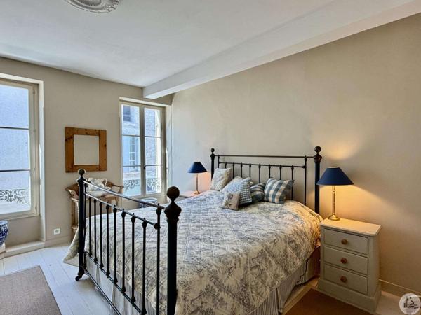 Magnifique maison de caractère avec cour