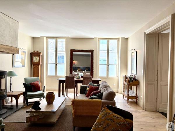 Magnifique maison de caractère avec cour