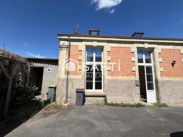 Maison de caractère 1850 - Fond de cour, jardin, parking et pièce à réhabiliter