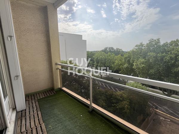 APPARTEMENT T2 / T3 BALCON VUE LOIRE 58M² - GARAGE FERME