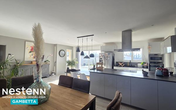 A vendre Maison Bressols ( 82) 3 chambres, jardin et piscine