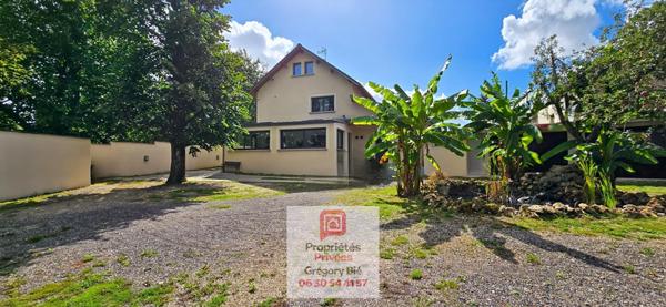 Maison 9 pièce(s) 270 m2