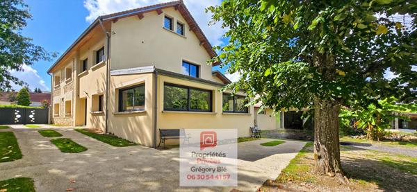 Maison 9 pièce(s) 270 m2