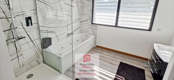 Maison 9 pièce(s) 270 m2