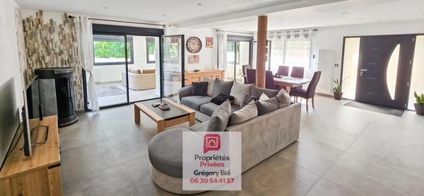 Maison 9 pièce(s) 270 m2