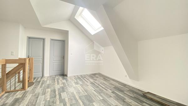 Maison LAVAL 5 pièce(s) 147 m2