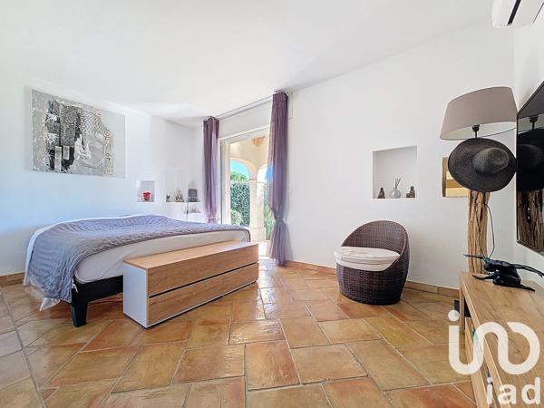 Maison à vendre 4 pièces 146 m² Sainte-Maxime