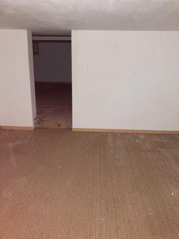 TARASCON-SUR-ARIEGE  -  A LOUER  -  LOCAL COMMERCIAL 75.77 m2