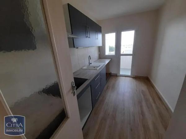 Appartement à louer 3 pièces 74.17m² Blois (41000)