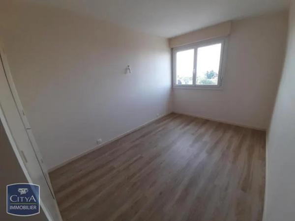 Appartement à louer 3 pièces 74.17m² Blois (41000)