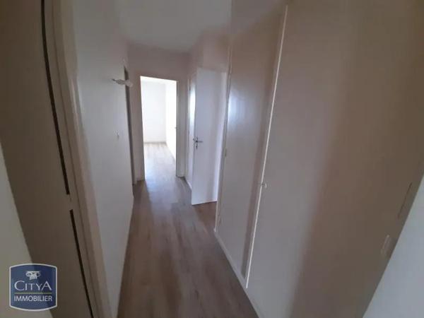 Appartement à louer 3 pièces 74.17m² Blois (41000)