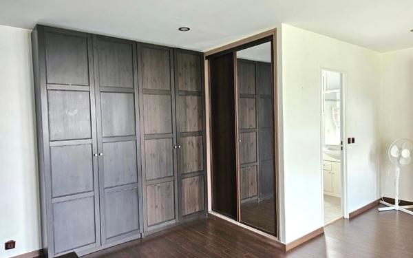 Appartement à vendre    1 pièce • 36 m2 Le Coudray-Montceaux