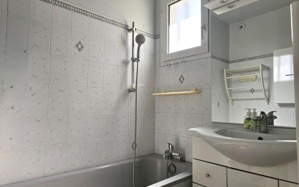 Appartement à vendre    1 pièce • 36 m2 Le Coudray-Montceaux