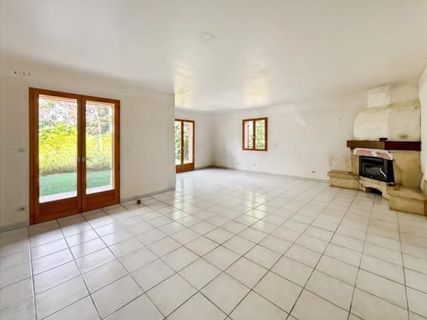 Maison 5 pièces de 120m² Terrain 4 355 m² Manciet