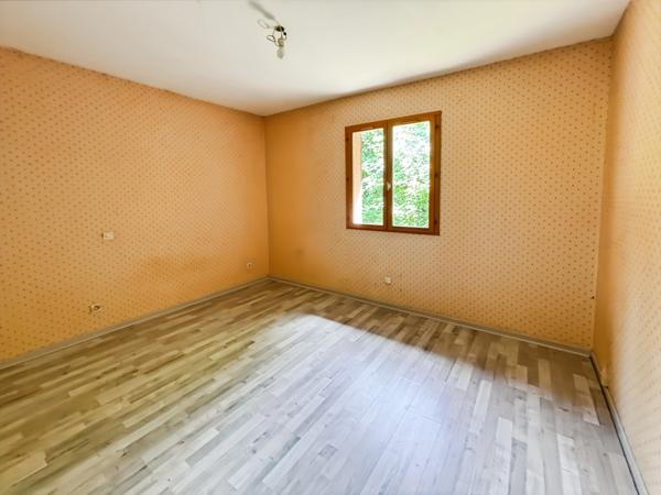 Maison 5 pièces de 120m² Terrain 4 355 m² Manciet