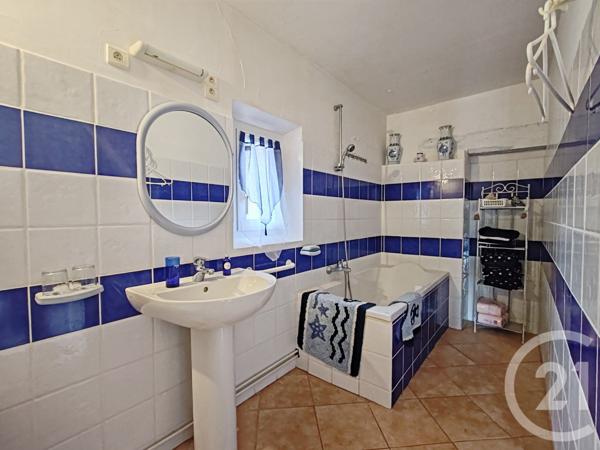 Maison à vendre  12 pièces - 397,89 m2 CRUIS - 04