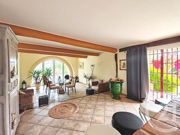 Maison à vendre  12 pièces - 397,89 m2 CRUIS - 04