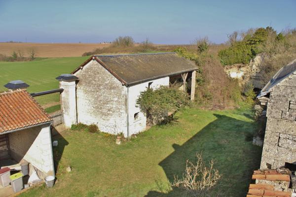 Maison à Montreuil-Bellay, 49260 - 10 pièces 235m²