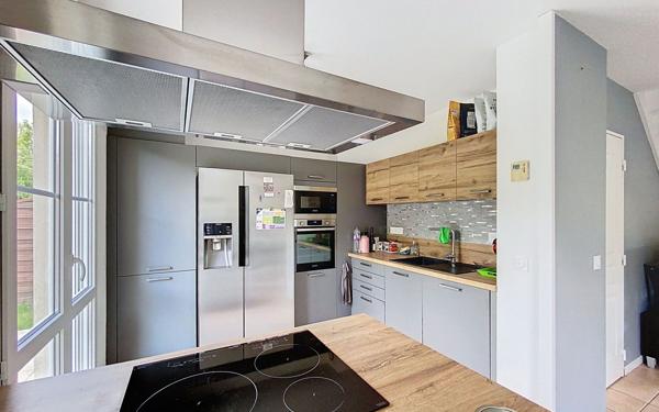 Maison à vendre    5 pièces • 105 m2 Magny-les-Hameaux