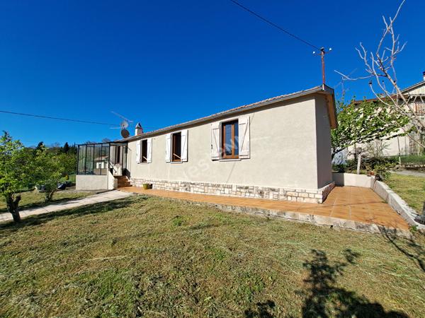 A VENDRE MAISON PLAIN PIED AVEC JARDIN ET GARAGE