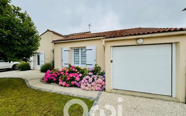 Maison à vendre    4 pièces •  Saint-Vincent-sur-Jard