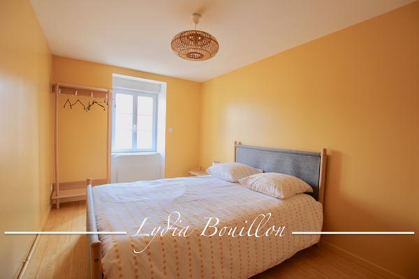 Charolles (71120) Immeuble idéal location saisonnière