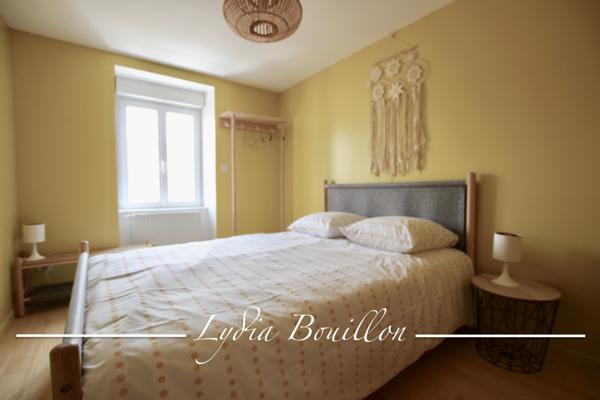 Charolles (71120) Immeuble idéal location saisonnière