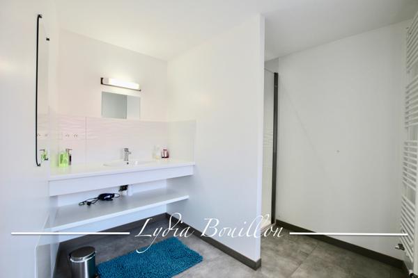 Charolles (71120) Immeuble idéal location saisonnière