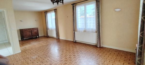 Maison à vendre 6 pièces AIRVAULT (79)