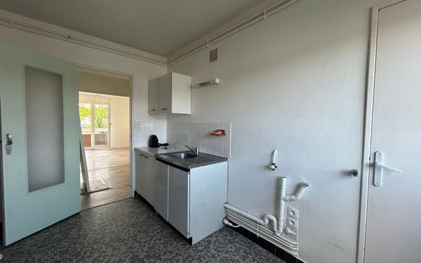 Appartement à vendre    3 pièces •  Mer