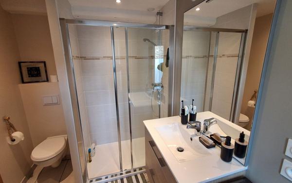 Appartement à vendre    3 pièces •  Ternay