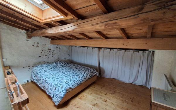 Appartement à vendre    3 pièces •  Ternay