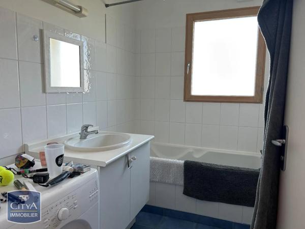 Appartement à louer 3 pièces 60.48m² Trémuson (22440)
