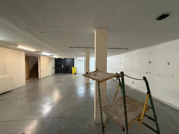 Immeuble maison sur Alfortville de 350 m² habitable avec une cour de 250m²