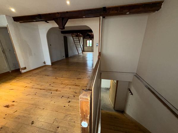 Immeuble maison sur Alfortville de 350 m² habitable avec une cour de 250m²