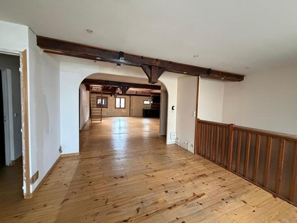 Immeuble maison sur Alfortville de 350 m² habitable avec une cour de 250m²